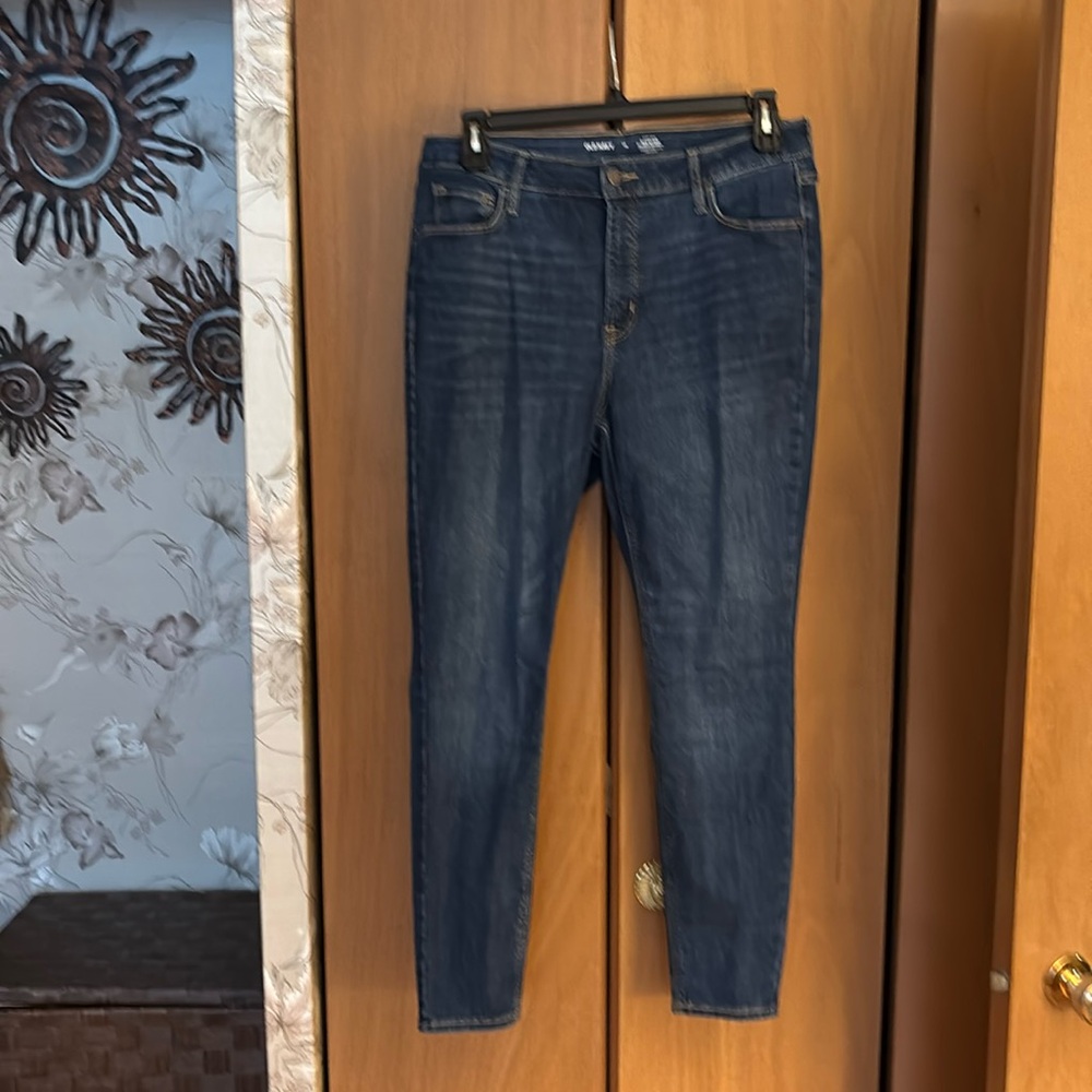 Old Navy Rock Star Super Skinny jeans size 14